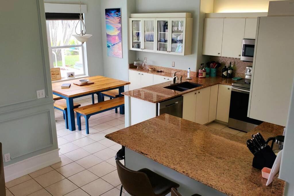 Our Beautiful Florida Vacation Home With Heated Pool Port St. Lucie Екстер'єр фото