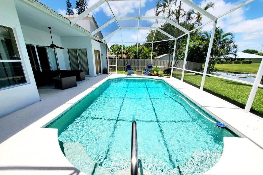 Our Beautiful Florida Vacation Home With Heated Pool Port St. Lucie Екстер'єр фото