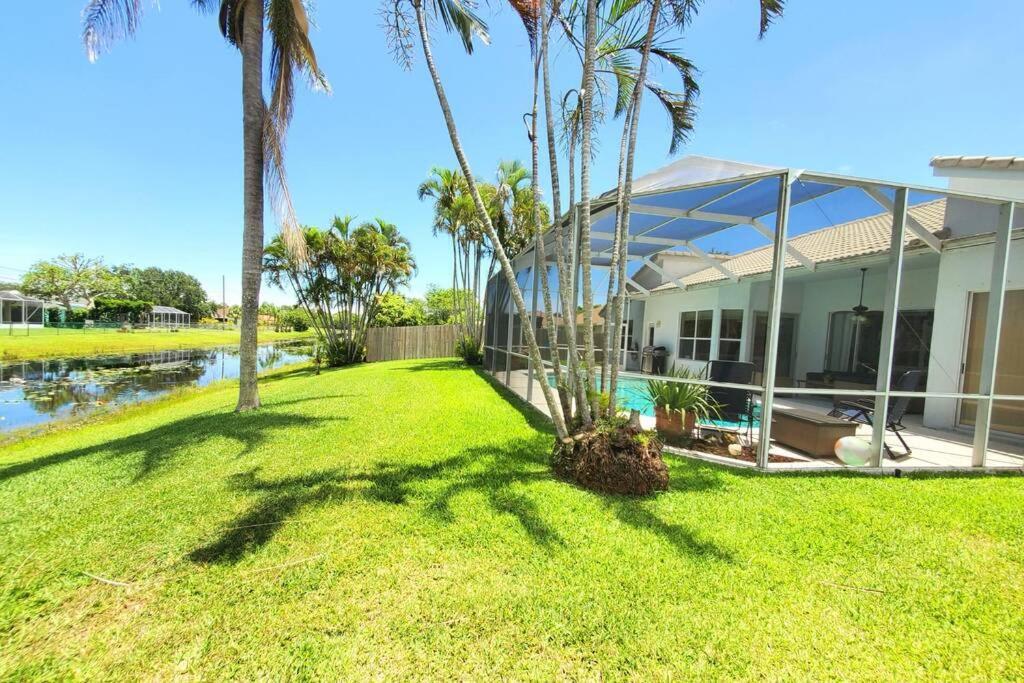 Our Beautiful Florida Vacation Home With Heated Pool Port St. Lucie Екстер'єр фото