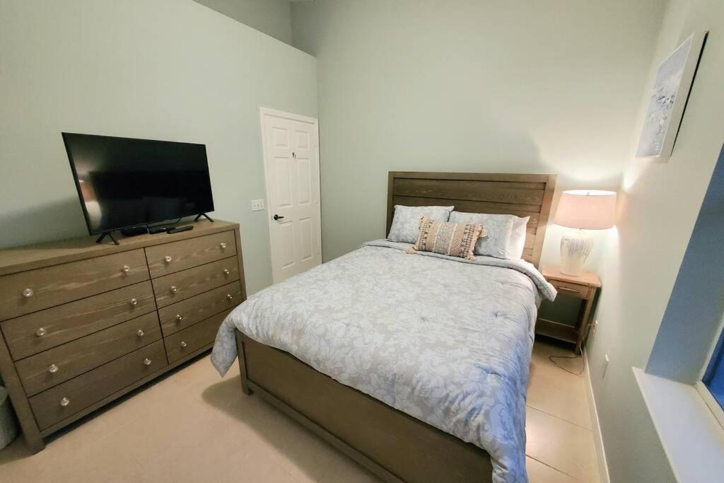 Our Beautiful Florida Vacation Home With Heated Pool Port St. Lucie Екстер'єр фото